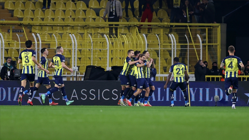 Fenerbahçe, Süper Lig'de Fatih Karagümrük'e konuk olacak!