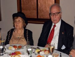 Kanadoğlu'na Demokrasi Ödülü Verildi