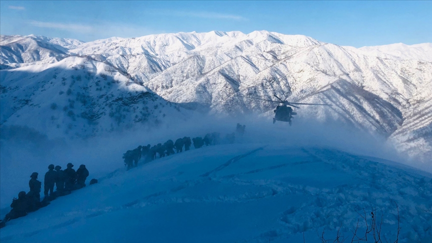 Bingöl'de Eren Kış-6 Operasyonu çetin kış koşullarında sürüyor
