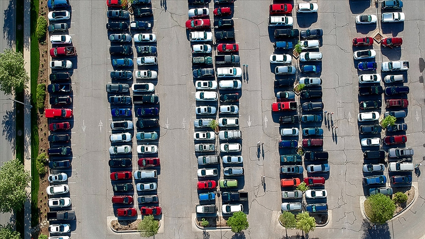 Araba stokçularının oyununu müşteri gibi davranan polisler ortaya çıkardı