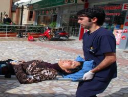 Evine Haciz Gelen Turizmci Ortağını Vurdu