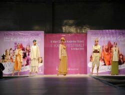 İzmir 1. Kadın Festivali Başladı