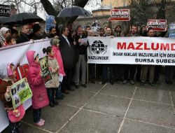 Mazlumder Bursa Şubesi, Yağmur Altında Başörtüsüne Özgürlük İstedi
