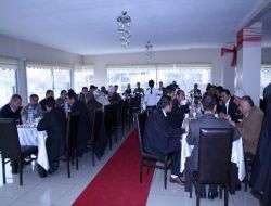 Ak Parti'li Meclis Üyeleri Muhtarlarla Kaynaşma Yemeğinde Buluştu
