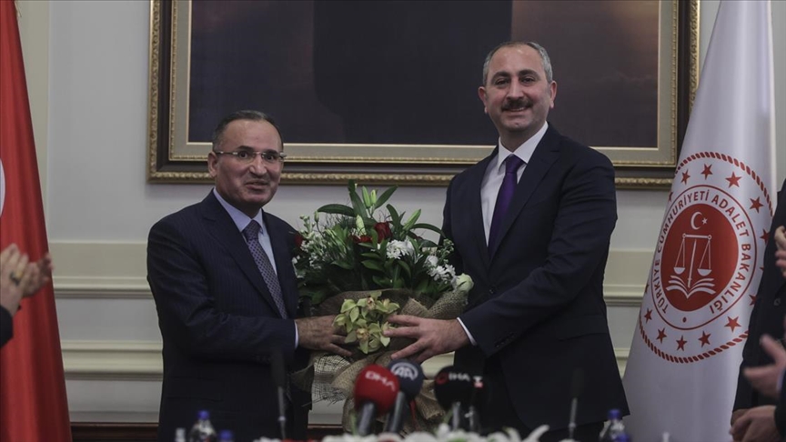 Adalet Bakanlığı'nda devir teslim töreni yapıldı