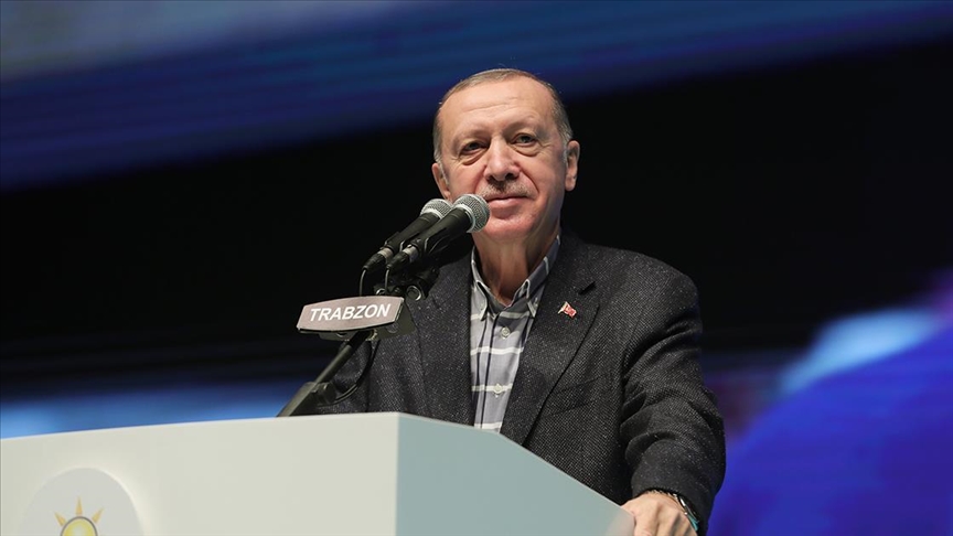 Erdoğan: İktidara giden yolun sandık yerine yabancı devletlerin kapısında aranmasını tehlikeli görüyoruz