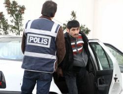 Kız Öğrencileri Taciz Ettiği İddia Edilen Şüpheli Yakalandı