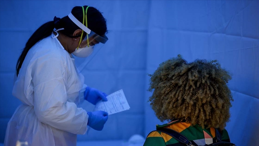 ABD'de Kovid-19'dan can kaybı 886 bini geçti!