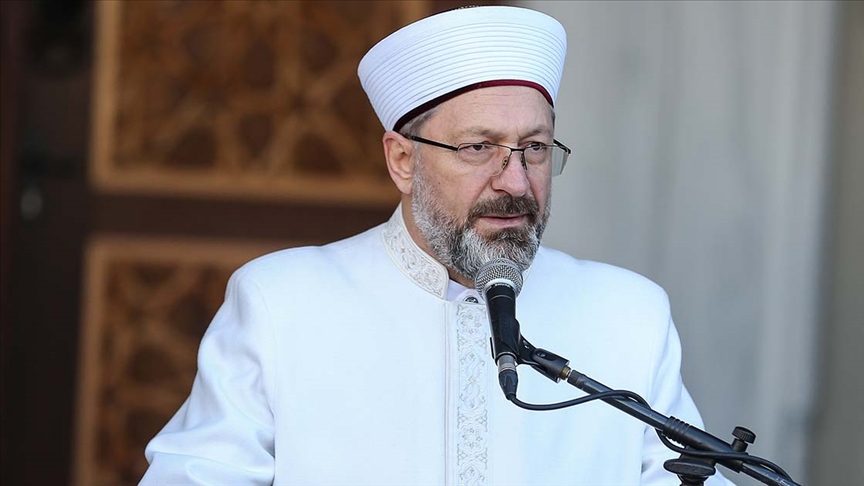 Diyanet İşleri Başkanı Erbaş'tan Regaip Kandili mesajı