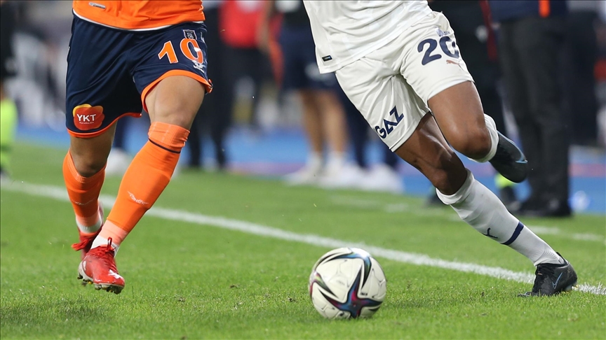 Medipol Başakşehir yarın Fenerbahçe'ye konuk olacak!