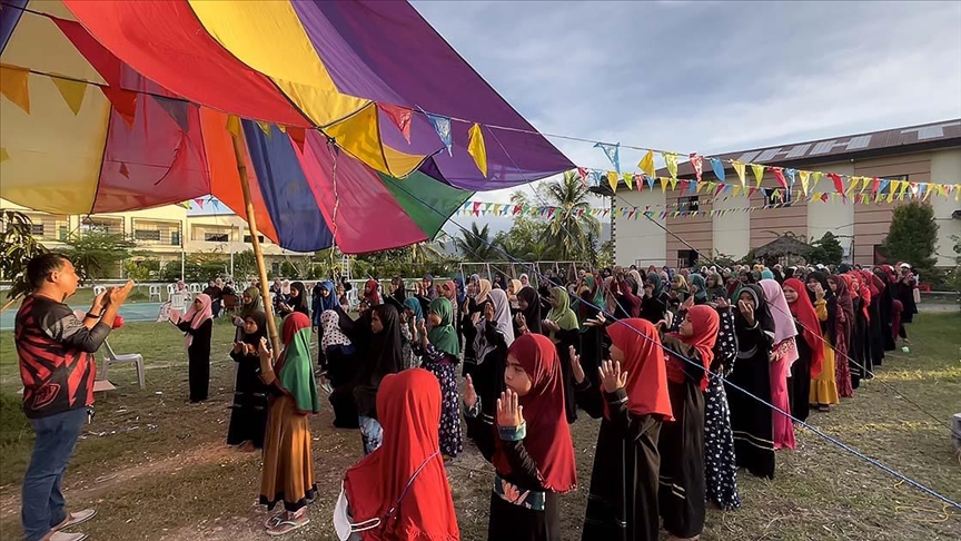 Morolu yetim çocuklar, Cumhurbaşkanı Erdoğan için dua etti!