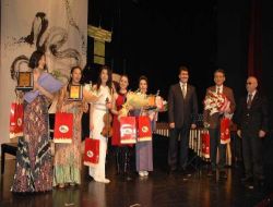 Japon Sanatçılar Türkçe Eserler Seslendirdi