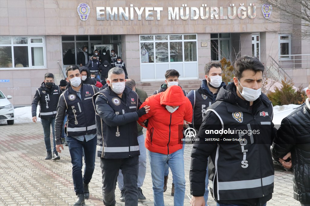 Yozgat'taki "görevi kötüye kullanma ve rüşvet" operasyonunda 7 şüpheli tutuklandı