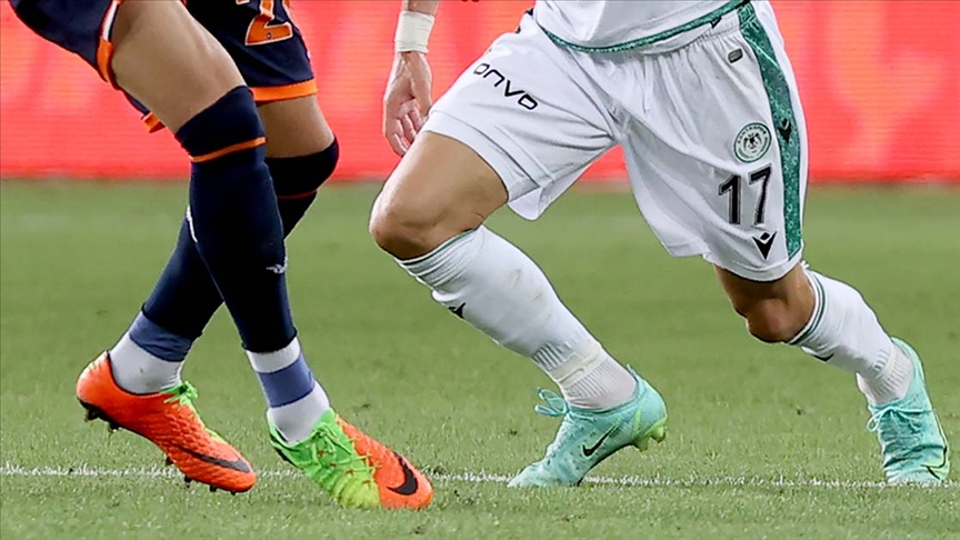 Süper Lig'in 21. haftasından ertelenen Başakşehir-Konyaspor maçı yarın oynanacak