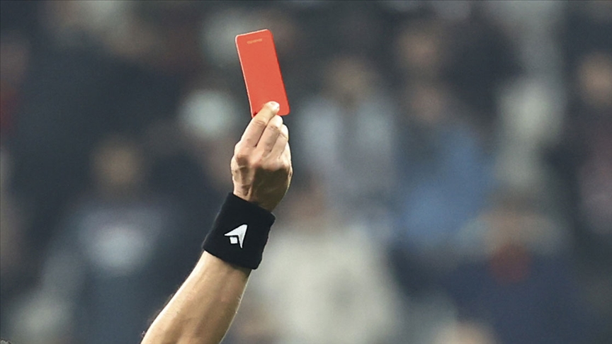 Slavia Prag-Fenerbahçe maçını İngiliz hakem Kavanagh yönetecek!