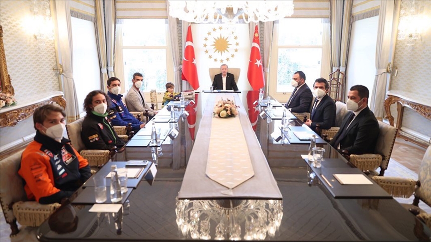 Cumhurbaşkanı Erdoğan, milli motosikletçileri kabul etti!