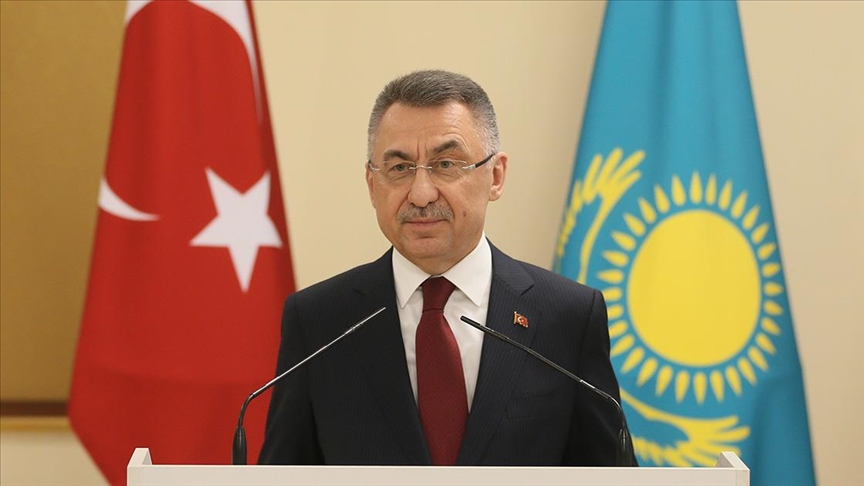 Oktay: İnsani yardımlarla Ukrayna halkının yanında oluyoruz