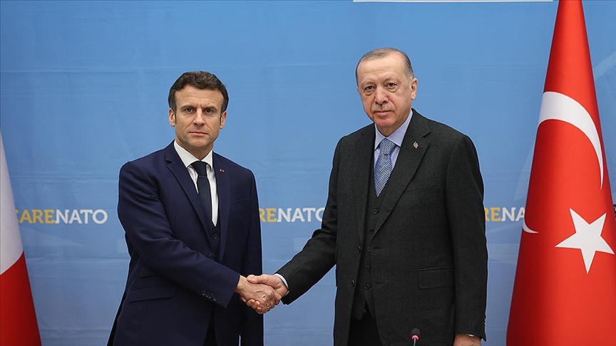 Cumhurbaşkanı Erdoğan, Macron ile bir araya geldi!