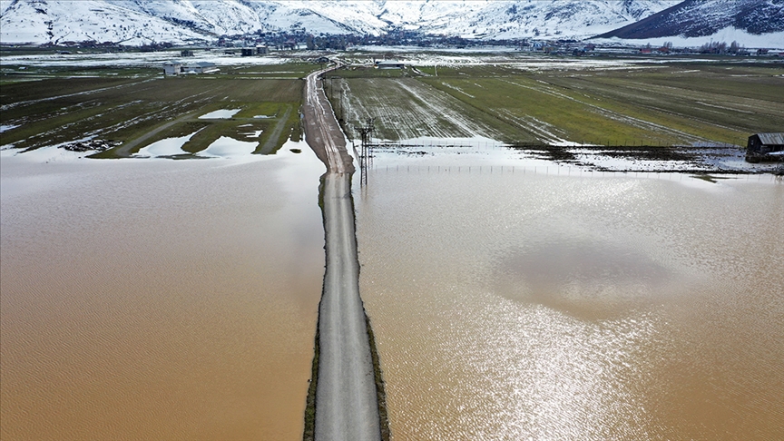 İçişleri Bakanlığı'ndan 81 il valiliğine 'doğal afetlere karşı önlem' uyarısı