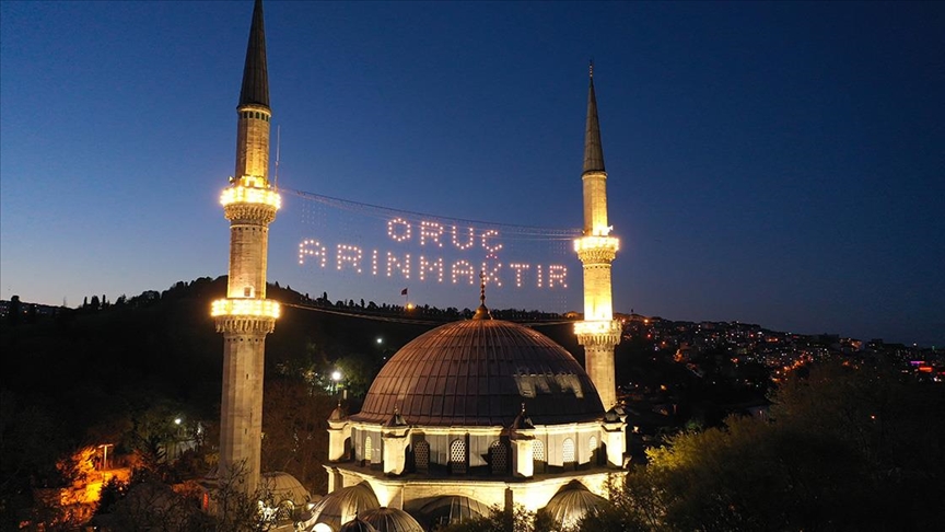 Valilik ve kaymakamlıklar ülke genelinde yetimler için iftar programı düzenleyecek