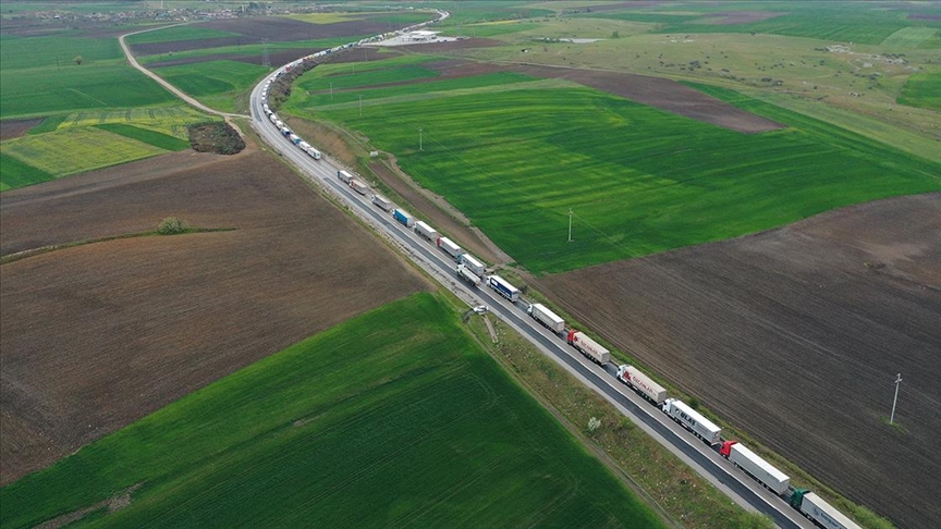 Bulgaristan'a açılan Hamzabeyli Sınır Kapısı'nda tır kuyruğu