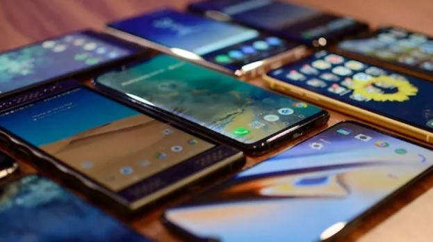 Bazı cep telefonlarının ÖTV'leri yeniden düzenlendi