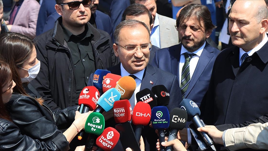 BAKAN BOZDAĞ: En kısa sürede yakalanacaklar!