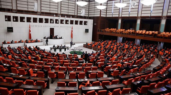 Meclis, Müsilaj Sorununu Araştırma Komisyonu raporu için mesai yapacak!