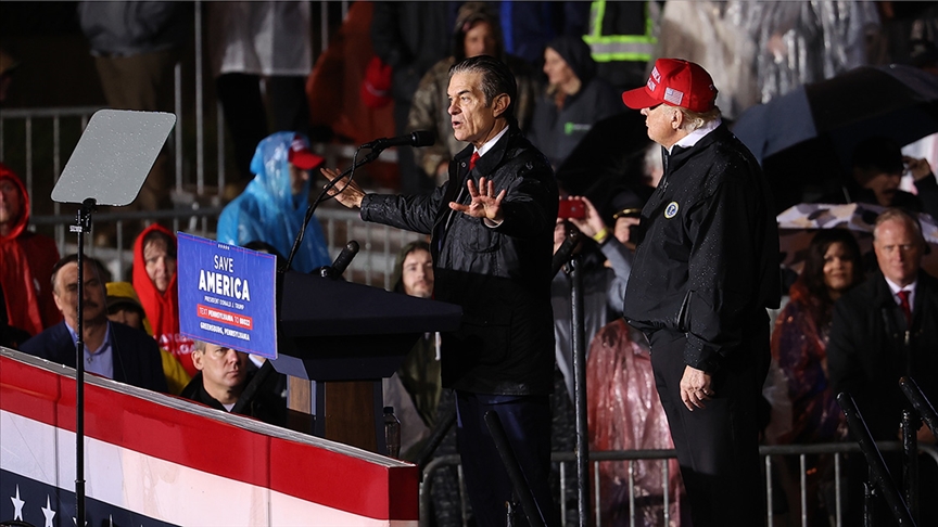 Trump, ABD Senatosuna aday ünlü cerrah Mehmet Öz'e destek için mitinge katıldı