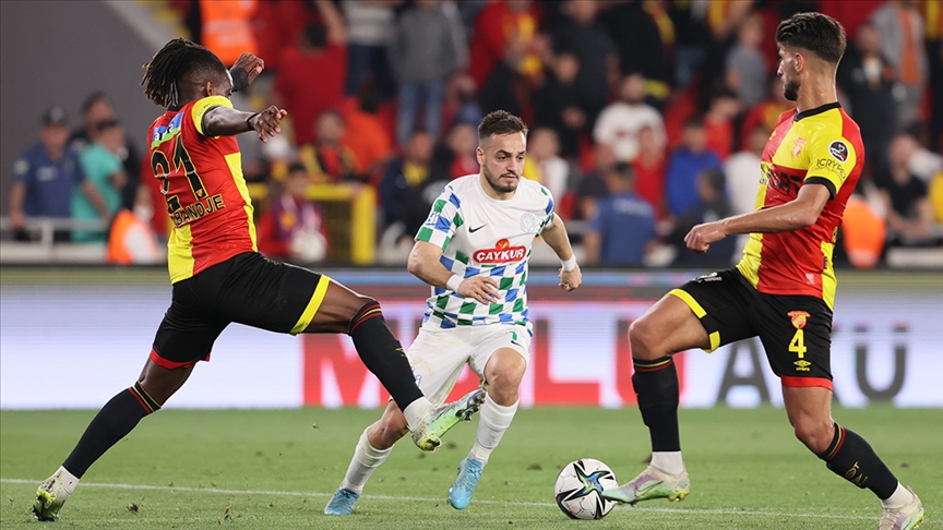 Çaykur Rizespor ve Altay küme düştü!