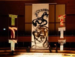 Japon Kaligraf 'ay', 'yıldız' Ve 'güneş' Yazarak İli Ülkenin Dostluğunu Sembolleştirdi