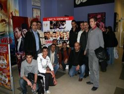 'Eşrefpaşalılar' İzmir'de De Kapalı Gişe Oynuyor!