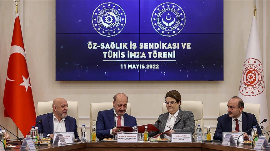 Aile ve Sosyal Hizmetler Bakanlığı'nda 25 bin işçiyi kapsayan toplu iş sözleşmesi imzalandı