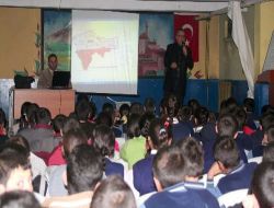 Ağrı'da Öğrencilere Deprem Semineri Verildi