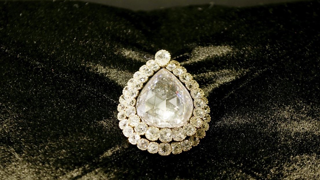 Kaşıkçı Elması 32 aydır Topkapı Sarayı'nda sergileniyor