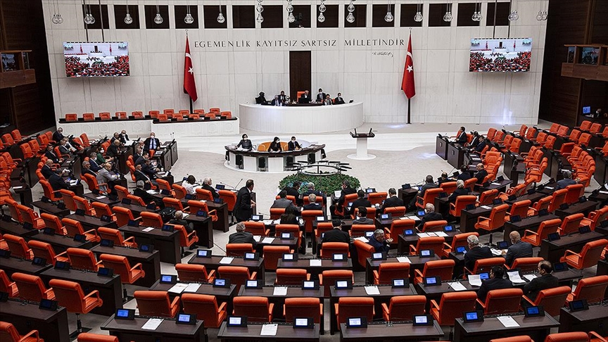 Meclis bu hafta ekonomiye ilişkin 'torba' kanun teklifi için mesai yapacak!
