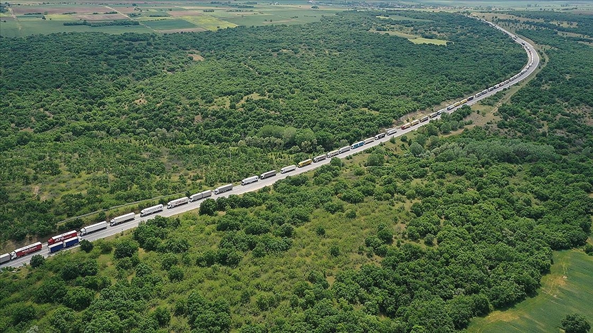 Bulgaristan'a açılan Hamzabeyli Sınır Kapısı'nda tır kuyruğu