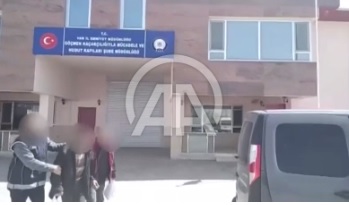 Göçmen kaçakçılığı yaptıkları iddia edilen 5 şüpheli tutuklandı