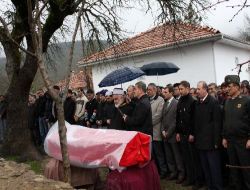 Dursunbey'deki Maden Kazasında Ölenlerden İsmail Yaren Toprağa Verildi