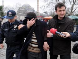 Tarihi Bizans Sikkesini Polise Satmaya Kalkınca Yakayı Ele Verdi