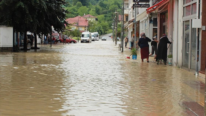 Meteoroloji'den Batı Karadeniz için 'kırmızı', Ankara için 'sarı' alarm