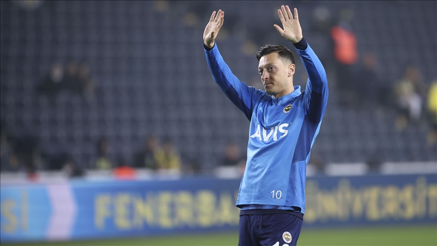 Mesut Özil'den Fenerbahçe'ye veda mesajı