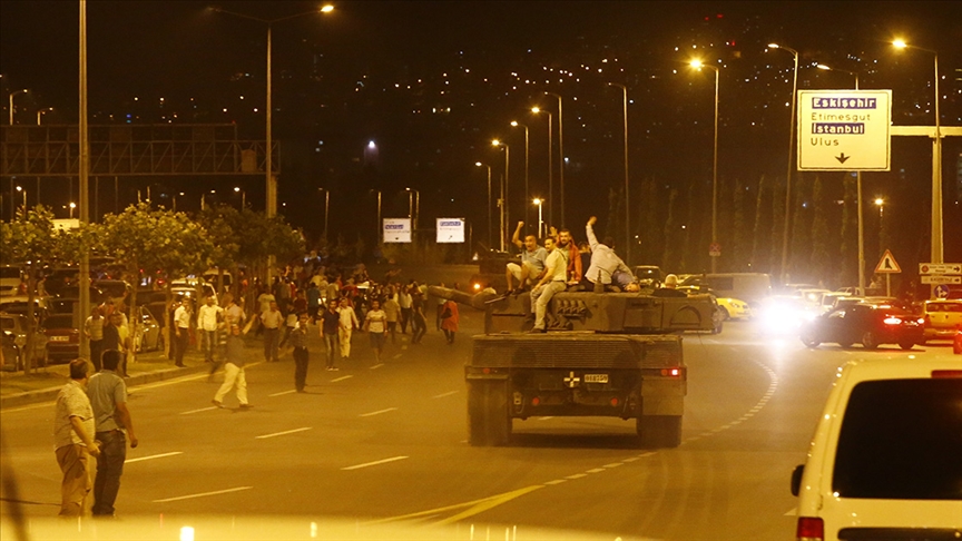 Cumhurbaşkanlığı Kabinesi üyelerinden 15 Temmuz mesajları
