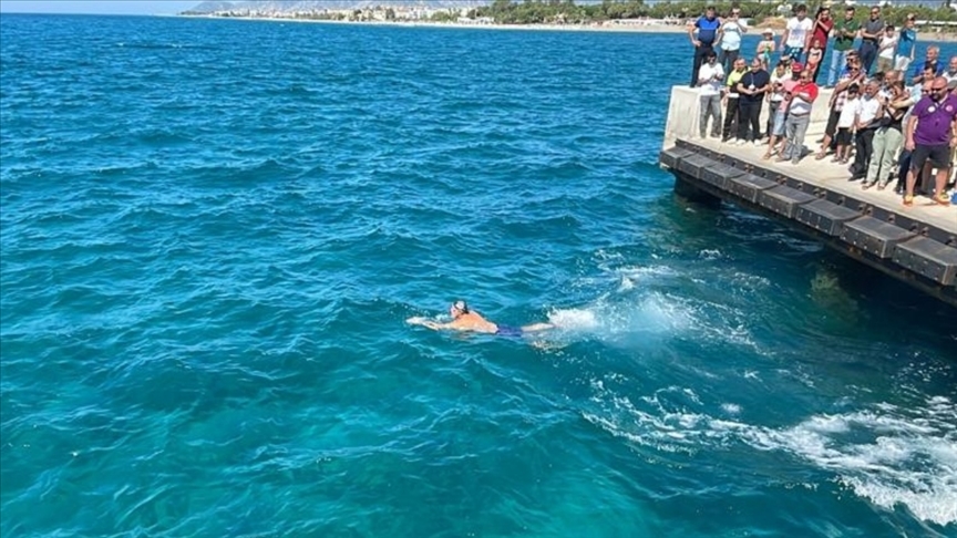 Kıbrıs Barış Harekatı'nın yıl dönümü için Mersin'den KKTC'ye kulaç atacaklar
