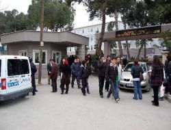 Balıkesir Üniversitesi'nde Karşıt Görüşlü Öğrencilerin Kavgasında 15 Öğrenci Yaralandı