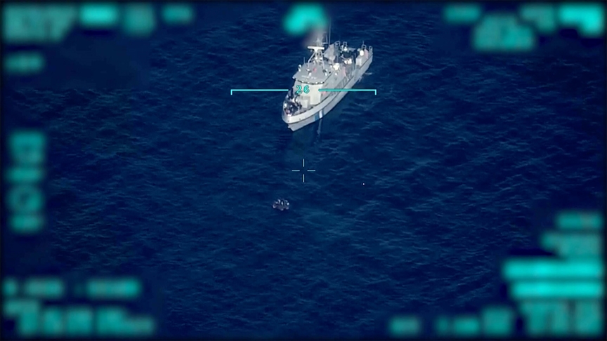 MSB düzensiz göçmenlerin Yunanistan tarafından Türkiye kara sularına itilişinin görüntülerini paylaştı