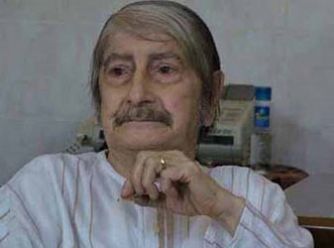 Turhan Selçuk öldü!