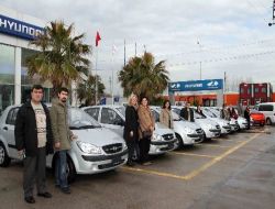Başbakan, Kocaeli'nde Öss'de İlk 100'e Giren 8 Öğrenciye Otomobillerini Verecek!