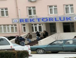 Erzincan Üniversitesi Rektörlüğü'ne Şok Operasyon