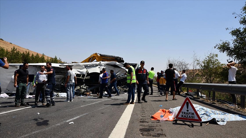 Gaziantep ve Mardin'deki trafik kazası mağduru ailelere yönelik destek çarşamba akşamına kadar hesaplara yatırılacak